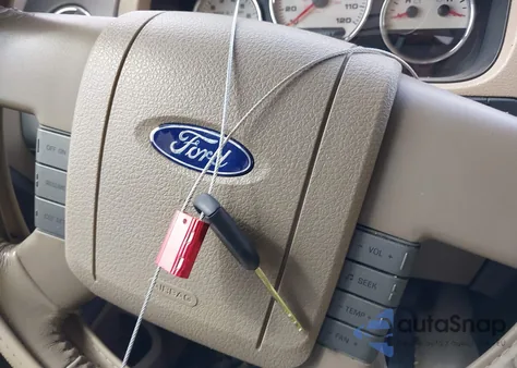 2006 Ford F-150 Fx4/Lariat/Xlt from USA, damaged, VIN 1FTPW14526KB73640